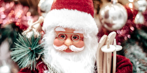 Santa Sightings in Tualatin Valley