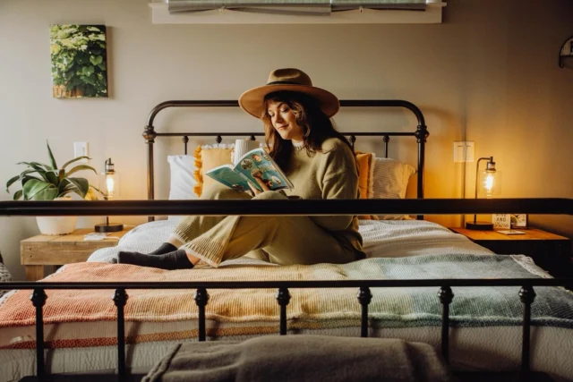 Planning your next adventure, but not quite ready to settle down long-term? Tualatin Valley’s short-term rentals offer comfort, flexibility and easy access to a variety of activities and attractions. 

From modern lofts to cozy cabins and spacious family homes, there’s an option for every traveler. Tag someone who is itching to explore somewhere new!

📷 @wander.with.vanessa

#TualatinValley #PDXRental #RentalProperty