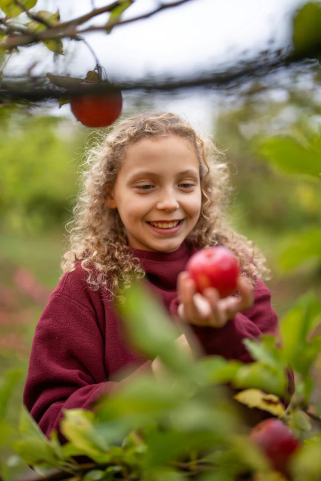 Apple and pear season is here in Tualatin Valley!

Wander through the scenic countryside and soak up the crisp autumn air at our local orchards. Fresh cider, seasonal treats, and cozy fall vibes are waiting for you.